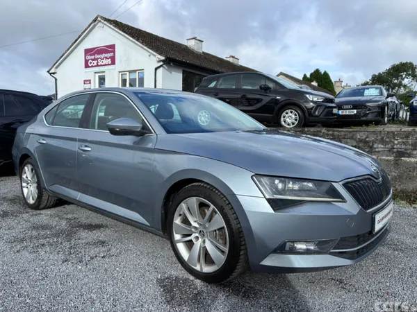Skoda Superb Hatchback, Diesel, 2017, Grey