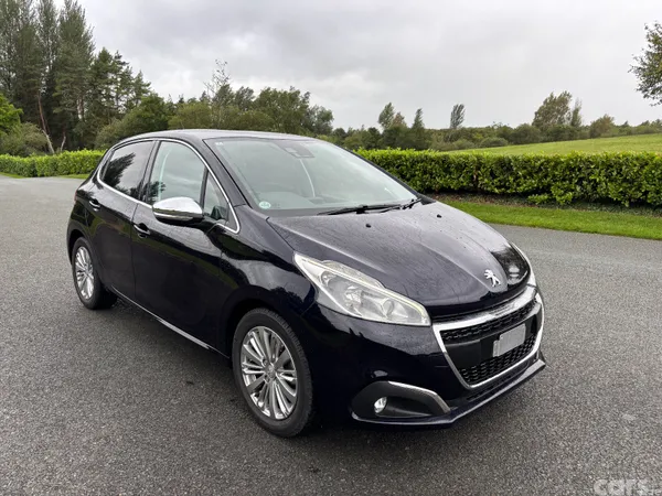 Peugeot 208 Hatchback, Petrol, 2018, Blue