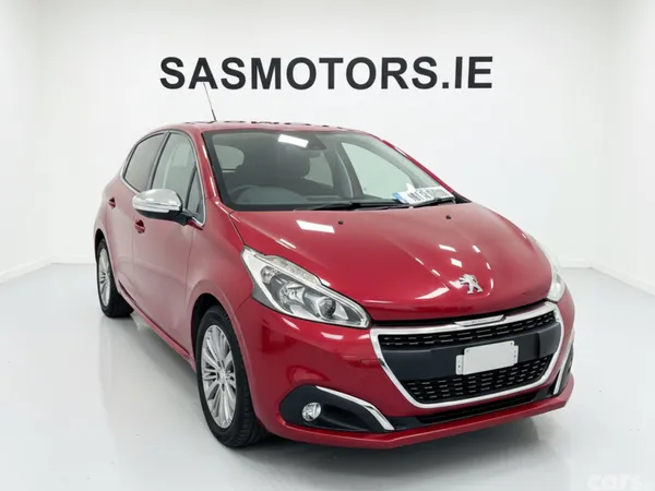Peugeot 208 Hatchback, Petrol, 2018, Red