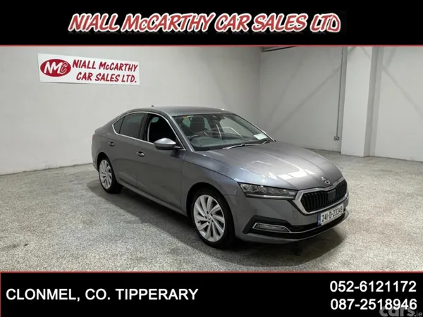 Skoda Octavia Hatchback, Diesel, 2024, Grey