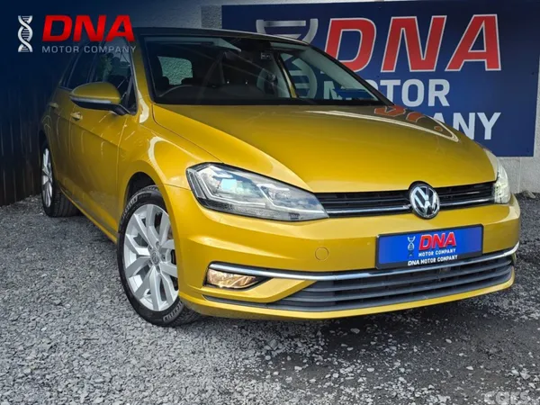 Volkswagen Golf Hatchback, Petrol, 2017, Yellow