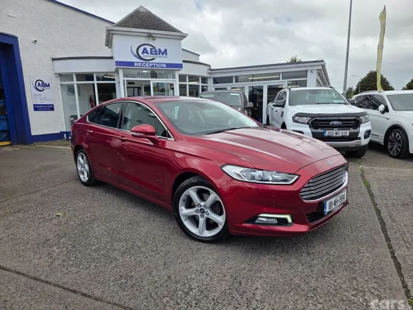 Ford Mondeo Hatchback, Diesel, 2018, Red
