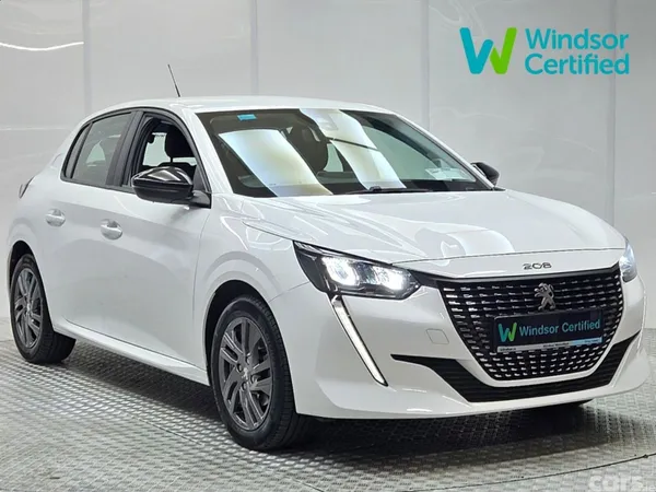 Peugeot 208 Hatchback, Petrol, 2022, White