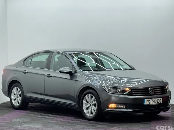 Volkswagen Passat Saloon, Diesel, 2017, Grey