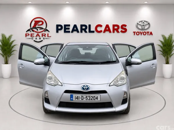 Toyota Aqua Hatchback, Petrol Hybrid, 2014, Silver