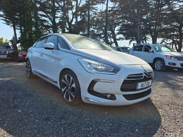 DS Automobiles DS 5 Hatchback, Diesel, 2014, White