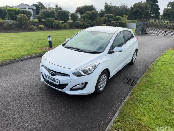 Hyundai i30 Hatchback, Diesel, 2015, White
