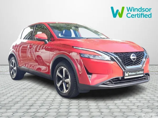 Nissan Qashqai MPV, Petrol, 2023, Red