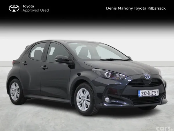 Toyota Yaris Hatchback, Petrol Hybrid, 2023, Black