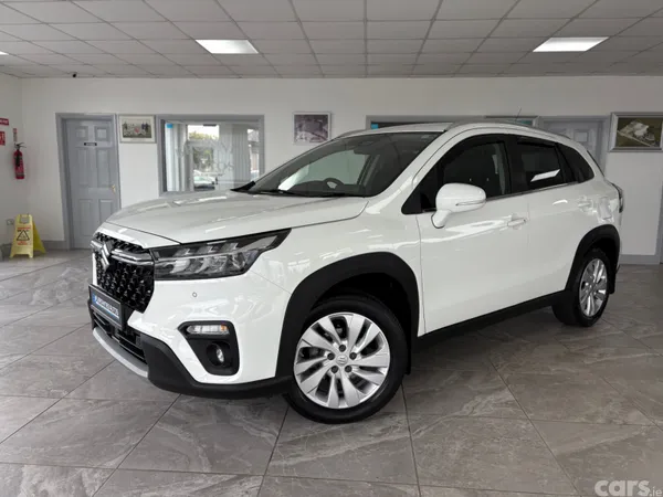 Suzuki S-CROSS SUV, Petrol Hybrid, 2023, White