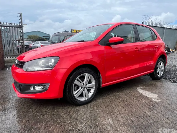 Volkswagen Polo Hatchback, Petrol, 2013, Red