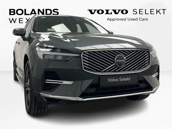 Volvo XC60 SUV, Petrol Plug-in Hybrid, 2026, Green