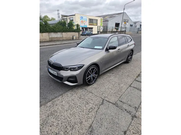 BMW 3-Series Estate, Petrol Plug-in Hybrid, 2021, Grey