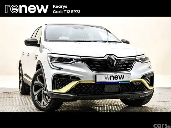 Renault Arkana SUV, Petrol Hybrid, 2023, White