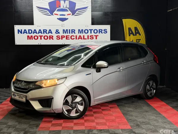 Honda Fit Hatchback, Petrol Hybrid, 2014, Silver