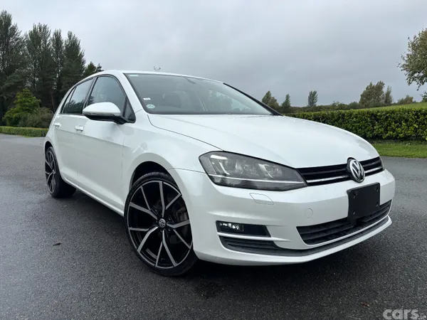 Volkswagen Golf Hatchback, Petrol, 2015, White
