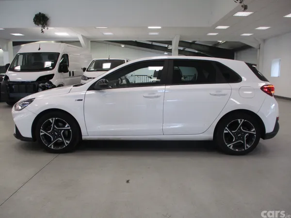 Hyundai i30 Hatchback, Petrol, 2024, White