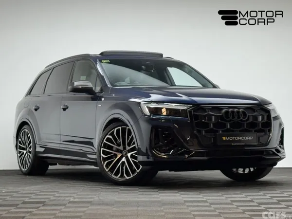 Audi Q7 SUV, Petrol Plug-in Hybrid, 2025, Blue