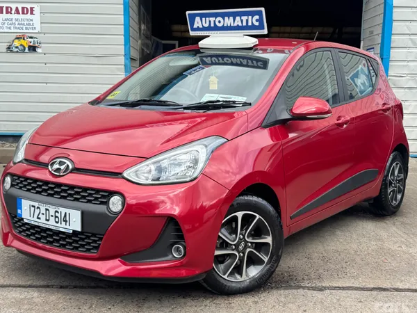 Hyundai i10 Hatchback, Petrol, 2017, Red