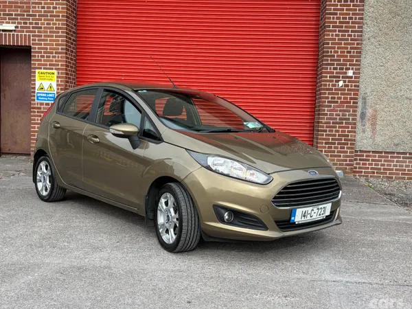 Ford Fiesta Hatchback, Petrol, 2014, Brown
