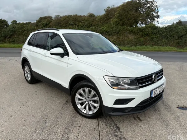 Volkswagen Tiguan SUV, Petrol, 2016, White