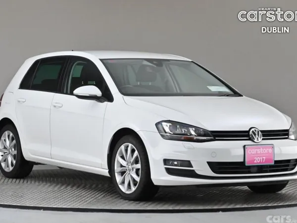 Volkswagen Golf Hatchback, Petrol, 2017, White