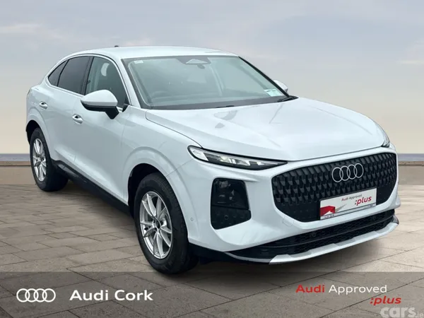 Audi Q3 Hatchback, Diesel, 2026, White