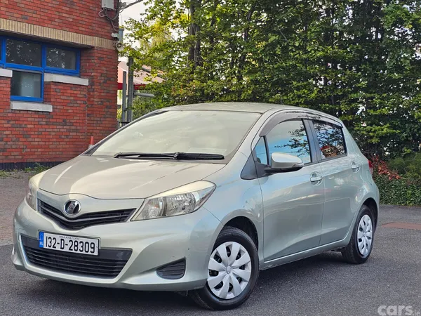 Toyota Vitz Hatchback, Petrol, 2013, Grey