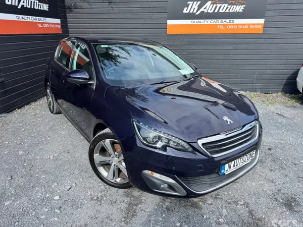 Peugeot 308 Hatchback, Petrol, 2014, Blue