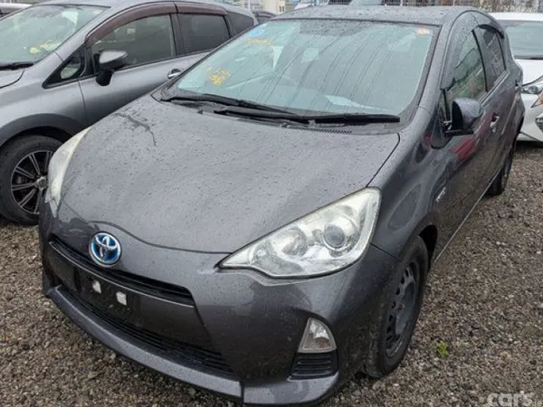 Toyota Aqua Hatchback, Petrol Hybrid, 2013, Grey
