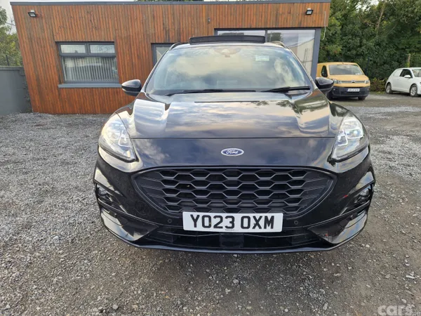 Ford Kuga SUV, Petrol Hybrid, 2023, Black