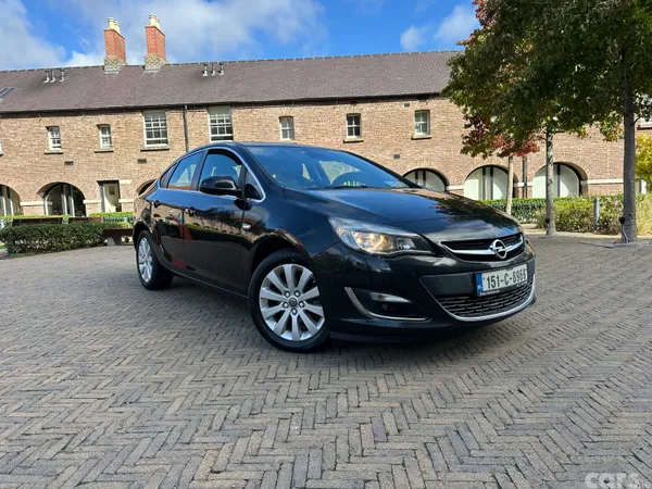 Opel Astra Saloon, Diesel, 2015, Black