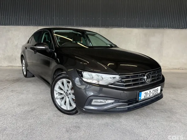 Volkswagen Passat Saloon, Diesel, 2021, Grey