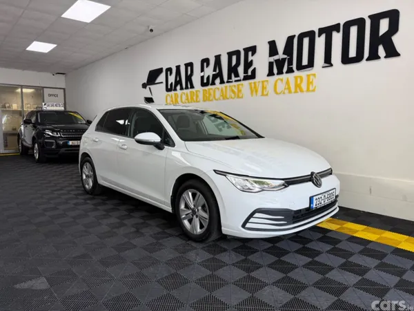 Volkswagen Golf Estate, Petrol, 2023, White