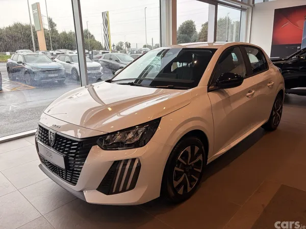 Peugeot 208 Hatchback, Petrol, 2026, 