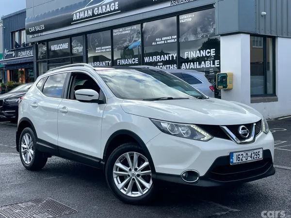 Nissan Qashqai Hatchback, Diesel, 2016, White