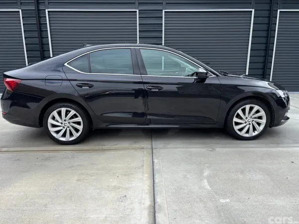 Skoda Octavia Saloon, Petrol, 2024, Black
