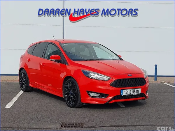 Ford Focus Hatchback, Diesel, 2015, Red