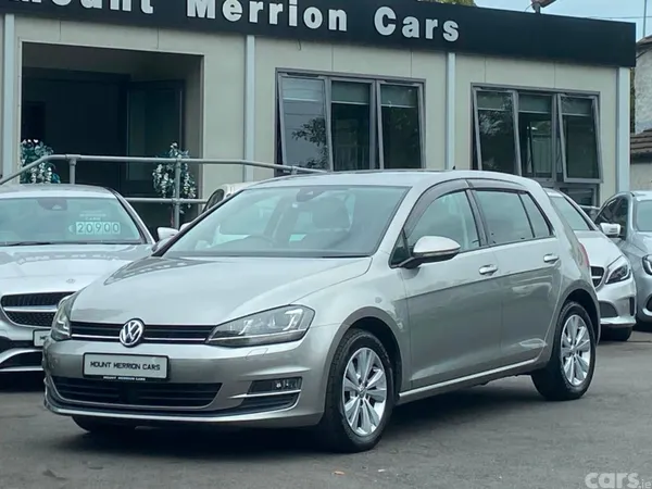 Volkswagen Golf Hatchback, Petrol, 2017, Silver