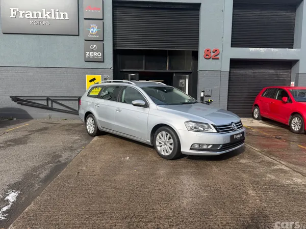 Volkswagen Passat Estate, Petrol, 2014, Silver