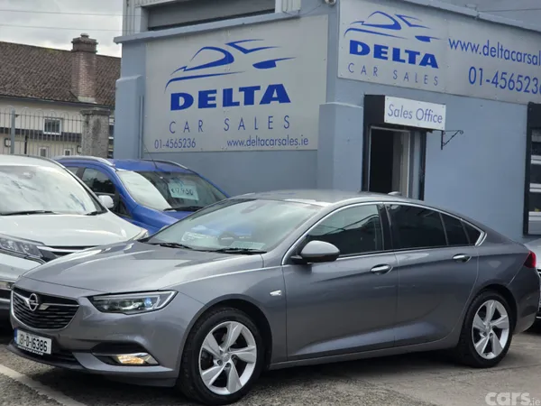 Opel Insignia Hatchback, Diesel, 2018, Grey