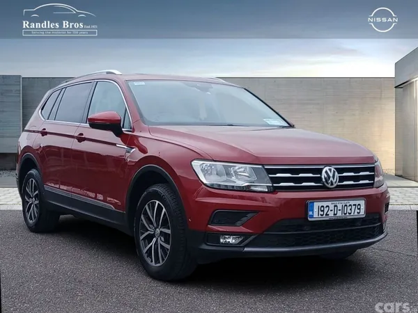 Volkswagen Tiguan SUV, Diesel, 2019, Red