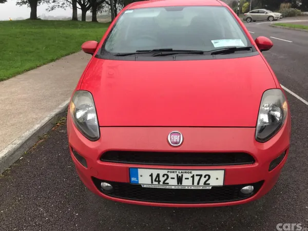 Fiat Punto Hatchback, Petrol, 2014, Red