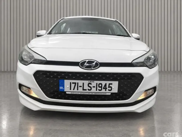 Hyundai i20 Hatchback, Diesel, 2017, White
