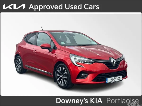 Renault Clio Hatchback, Petrol, 2021, Red