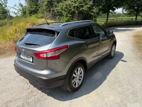 Nissan Qashqai SUV, Petrol, 2017, Grey
