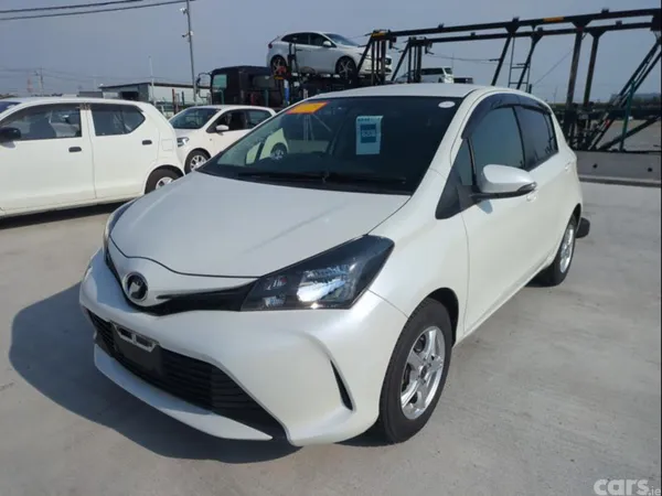 Toyota Vitz Hatchback, Petrol, 2016, White