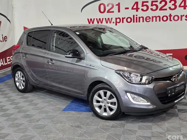 Hyundai i20 Hatchback, Petrol, 2014, Grey