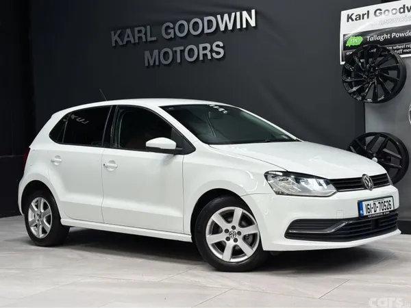Volkswagen Polo Hatchback, Petrol, 2016, White