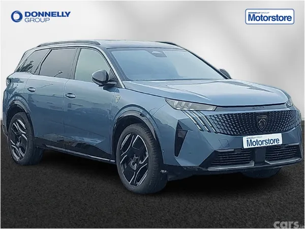 Peugeot 5008 SUV, Electric, 2024, Blue